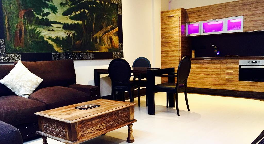 Rok Plaza (Adults Only) Apartment Alcala  Phòng bức ảnh